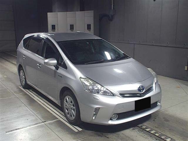 5741 Toyota Prius alpha ZVW41W 2011 г. (JU Gifu)